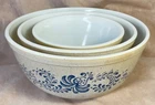 PYREX HOMESTEAD Nesting Bowls Set of 3 Tan Blue 401, 402, 403 Vintage
