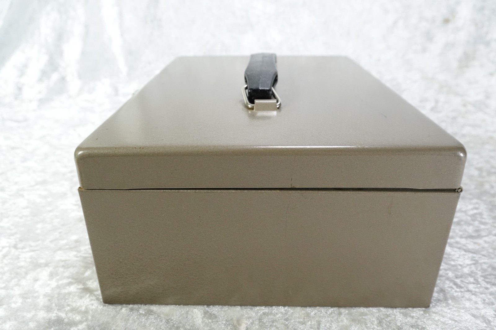 Vintage Rockaway Metal Products Corp Inwood, NY Cash Lock Box 2 Keys & Tray