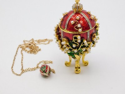 VINTAGE STAUER EGG TRINKET BOX, FOOTED, WITH MATCHING NECKLACE ~VERY ORNATE~
