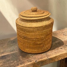Round Wicker Woven Tabletop Storage Basket with Lid, Brown