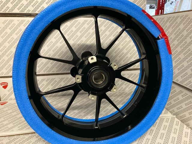 DUCATI SUPERBIKE (16) 50221021AB RUOTA POSTERIORE | Acquisti Online su eBay