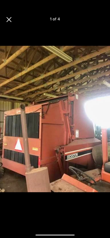 Empacadora redonda hesston 560, roja, piezas adicionales, correas nuevas, granero guardado, pacas 5x6  Foto 4 de 4