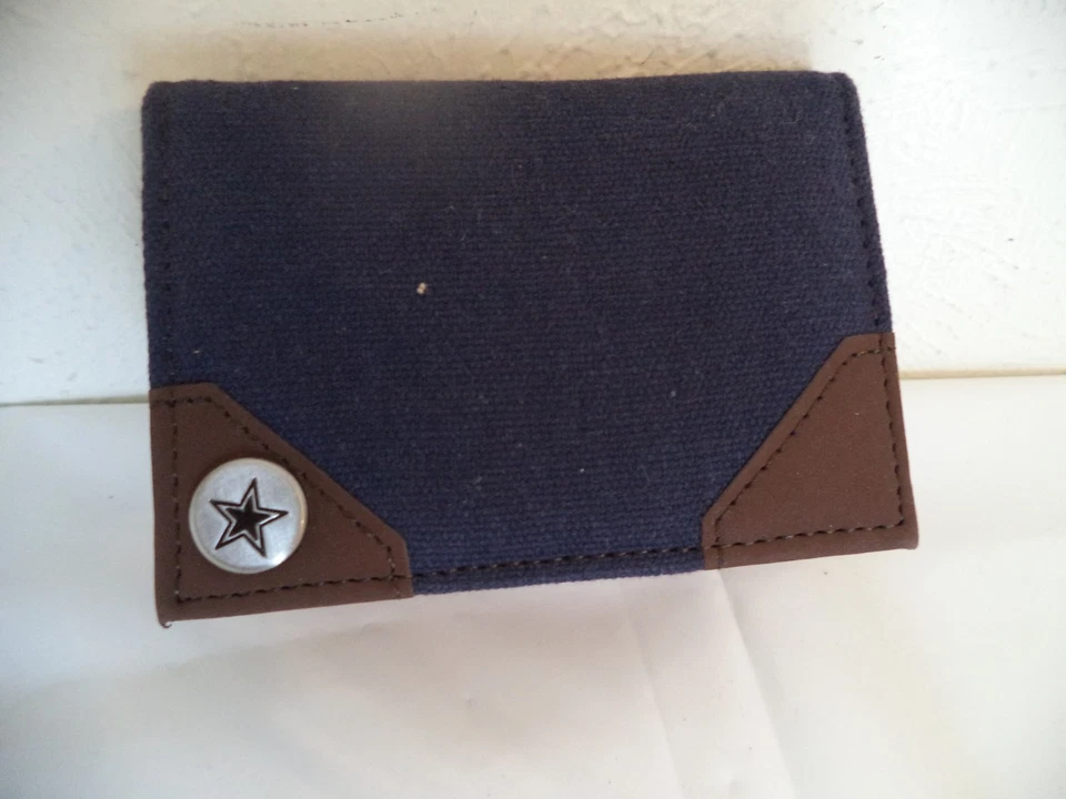 Blue/ Brown Cowboys Wallet. Exterior - 80% Cotton/ 20% Polurethane. Lining - 100 - Image 3 of 4