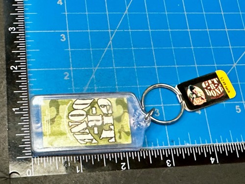 Larry The Cable Guy Souvenir Git R Done Lord I Apologize Nos Keychain - Picture 5 of 18