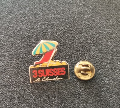 Pin's Les 3 suisses catalogue shop pub Le chouchou Plage - Pin Pins Badge Lt4