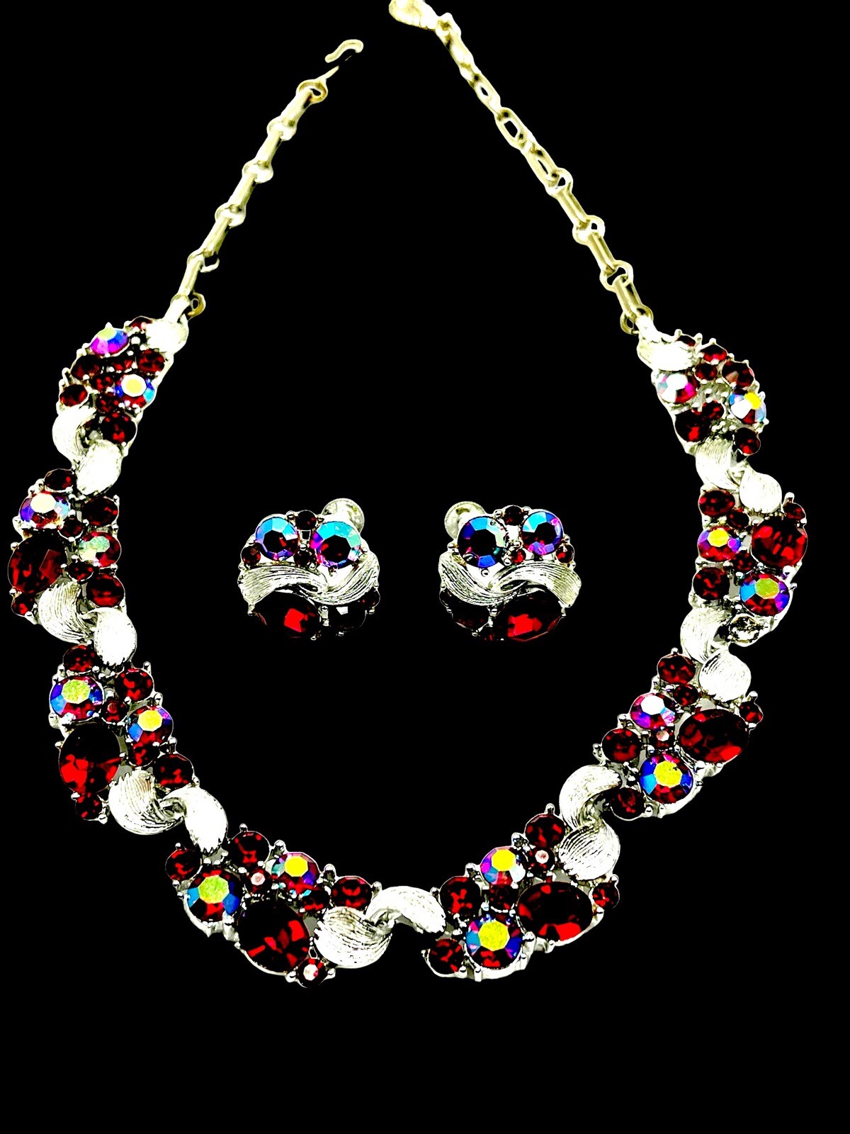 LISNER SILVER-TONE RUBY RED AB RHINESTONE FLOWER … - image 1