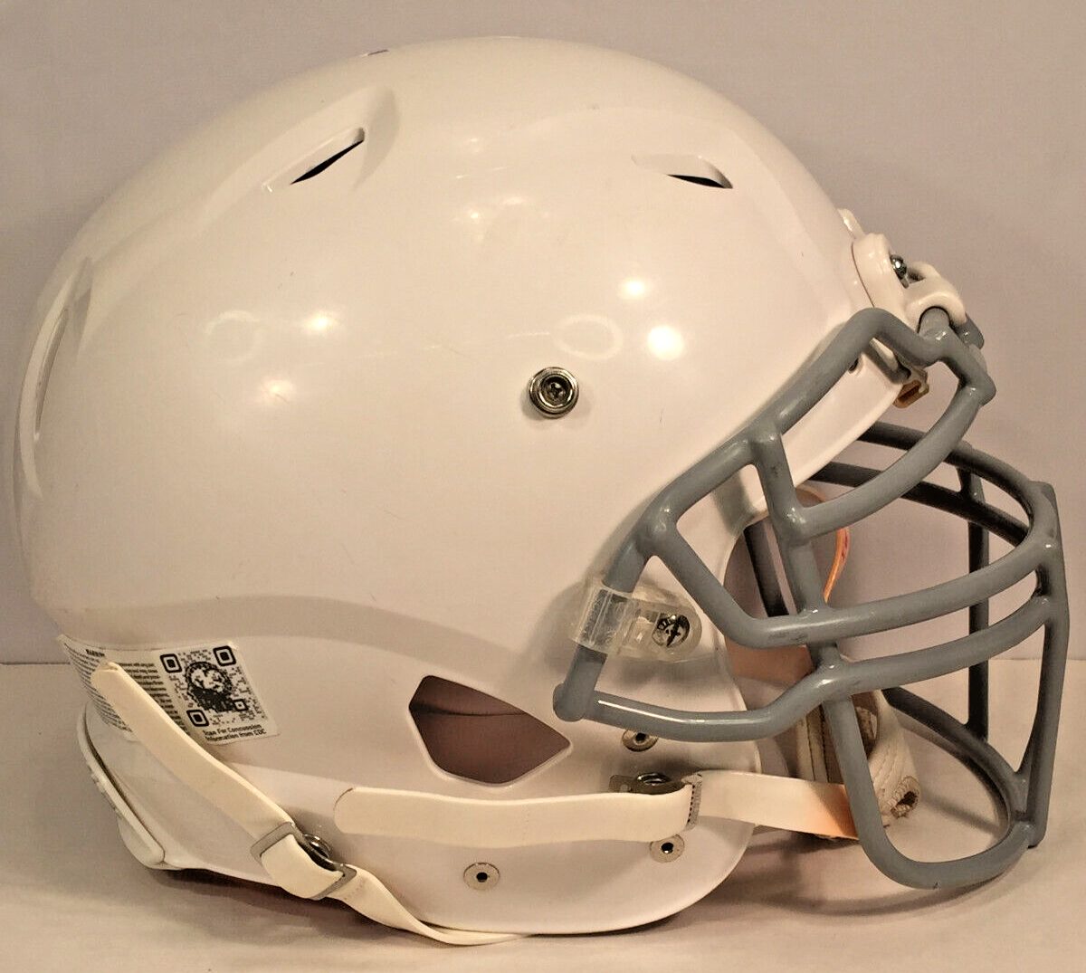 Schutt Vengeance Youth Med Football Helmet w/ Face Guard
