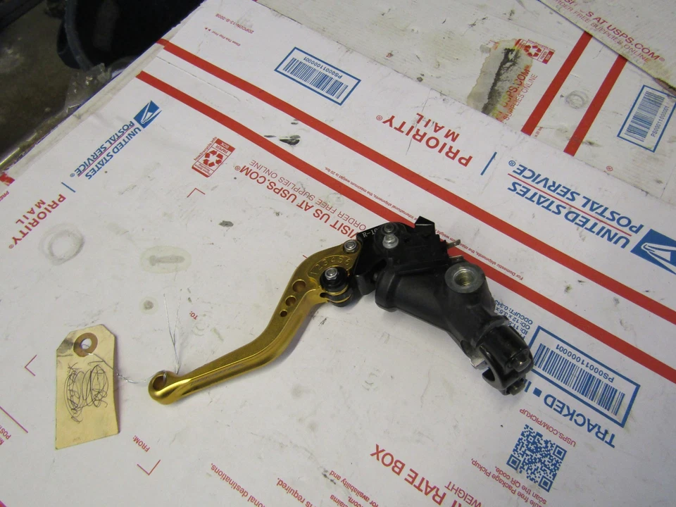 06 THRU 16 Yamaha YZFR6 R6 maestro de freno delantero OEM Foto 4 de 4