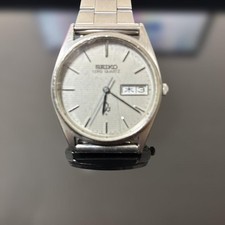 Working SEIKO LORD Quartz 8243-7041, Manufactured October 1979.