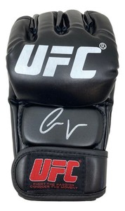 Gant ufc pleine taille dédicacé par CONOR McGREGOR - Canada