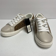 NEW Art Class Leopard Kaitlyn Lace Up Sneaker Shoe / Gold Star Sz 3 W/ Tags