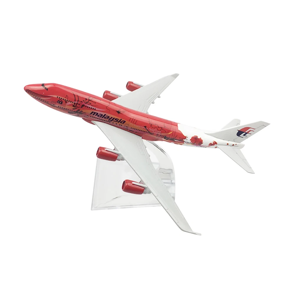 1/400 15cm Aircraft Malaysia Red Flower B747 Alloy Plane Model Plane Gifts r - Image 4 of 4