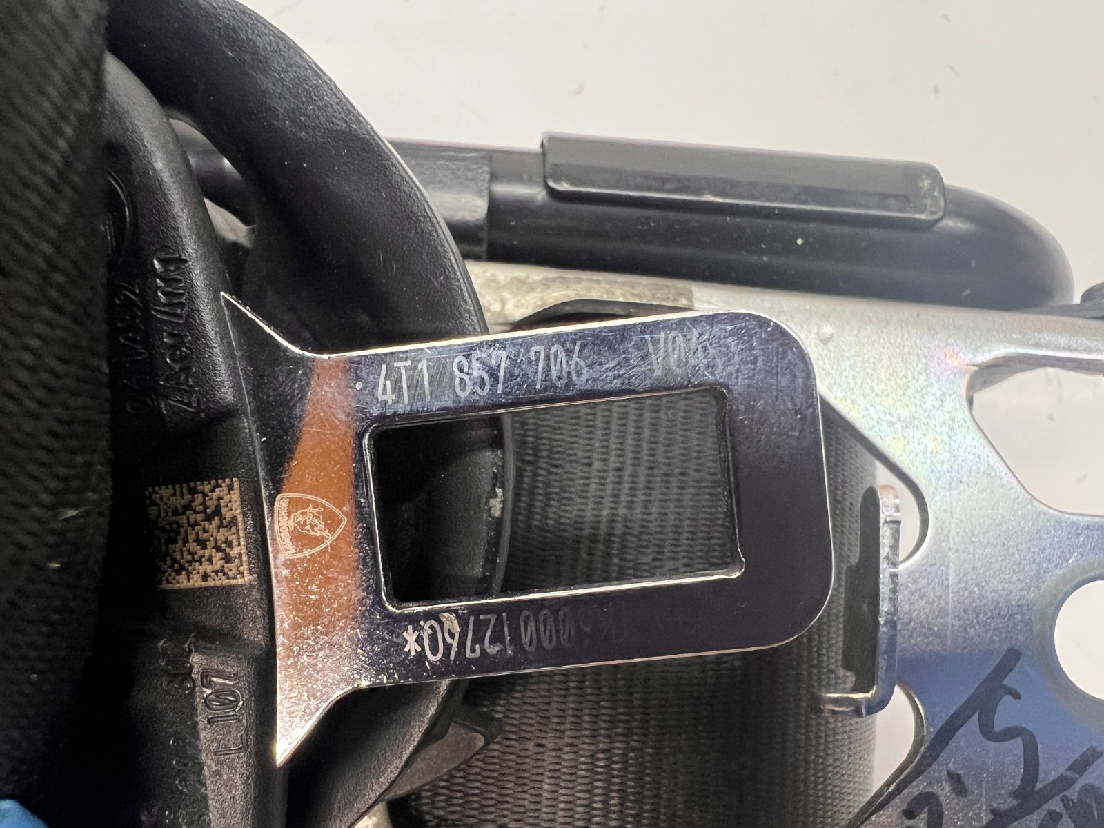 LAMBORGHINI HURACAN PASSENGER RIGHT THREE POINT SAFTEY SEAT BELT OEM 4T1857706