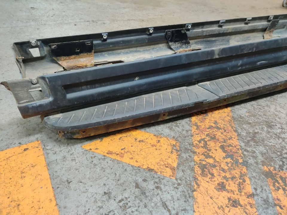 Land Rover Range Rover Sport L320 2006 estriberas laterales Foto 2 de 4