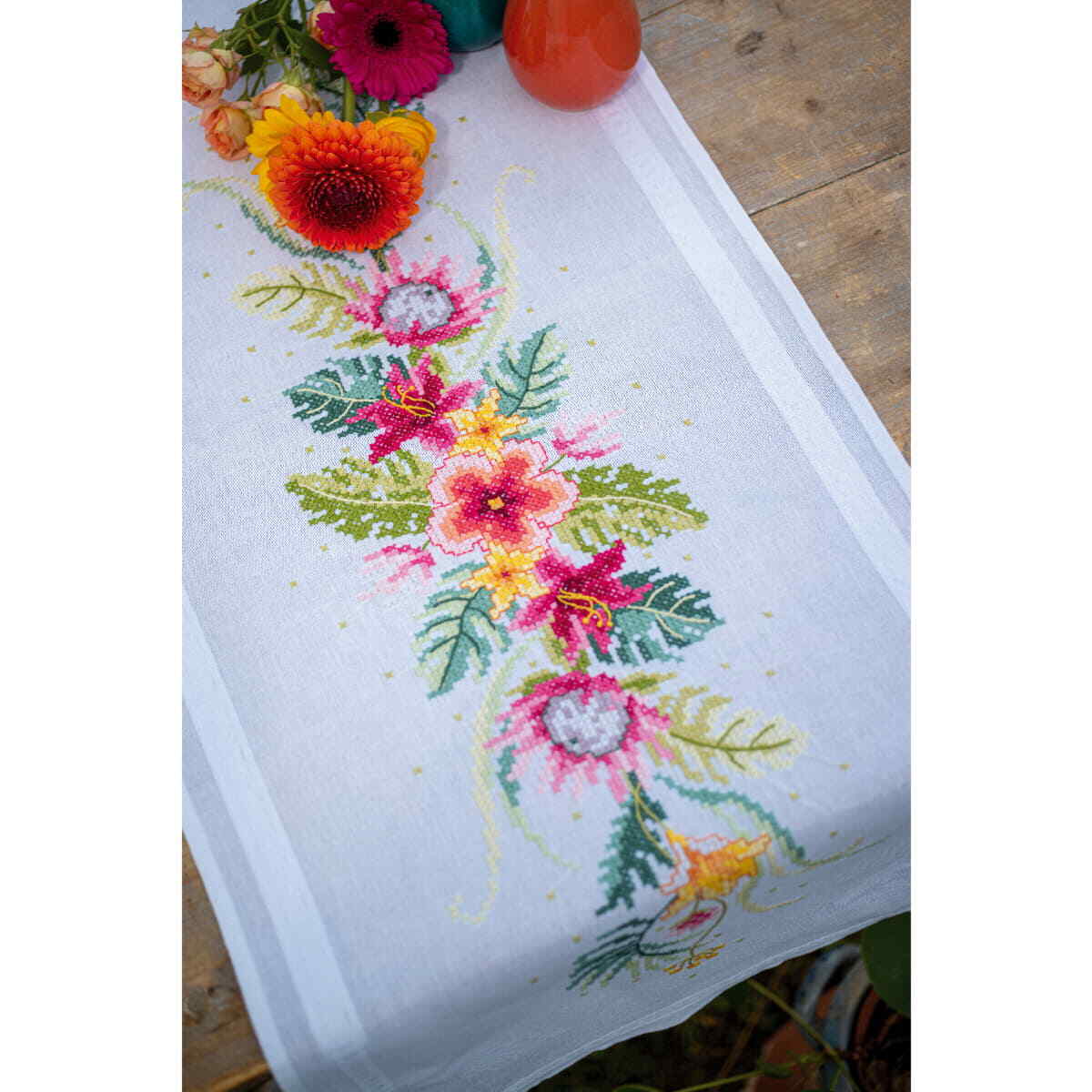 Vervaco stamped cross stitch kit tablechloth ""Tropical Flowers"", 40x100cm, DIY