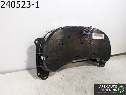 OEM 2003 Chevrolet Suburban 5.3L INSTRUMENT CLUSTER 15135669 - Picture 5 of 8