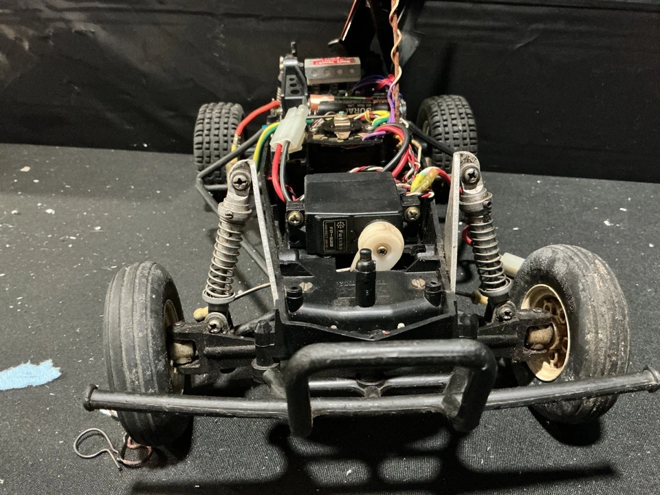 1/10 TAMIYA HORNET [CONTROLADOR DE RADIO COMPLETO MENOS] [SIN PROBAR] Foto 4 de 4