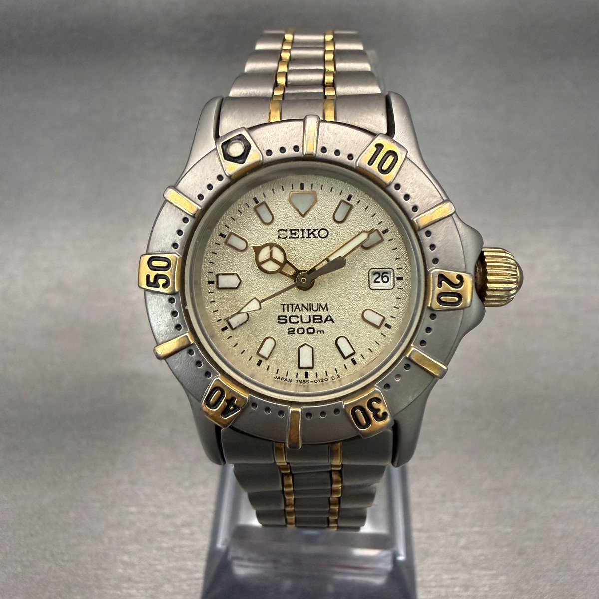 Seiko Scuba Dive Watch Women 29mm Champagne Dial Two Tone Date