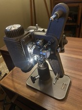 Vintage Revere Eight Model 85 8mm Projector with Carrying Case Working.