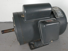 Motor de Inducción Monofásico 1 1/2 HP, 115/230V, RPM-3450, 18/9 Amp - Herramienta Moto
