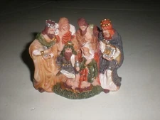 Glittery Resin Small Nativity Scene Group 4  x 3  NEW
