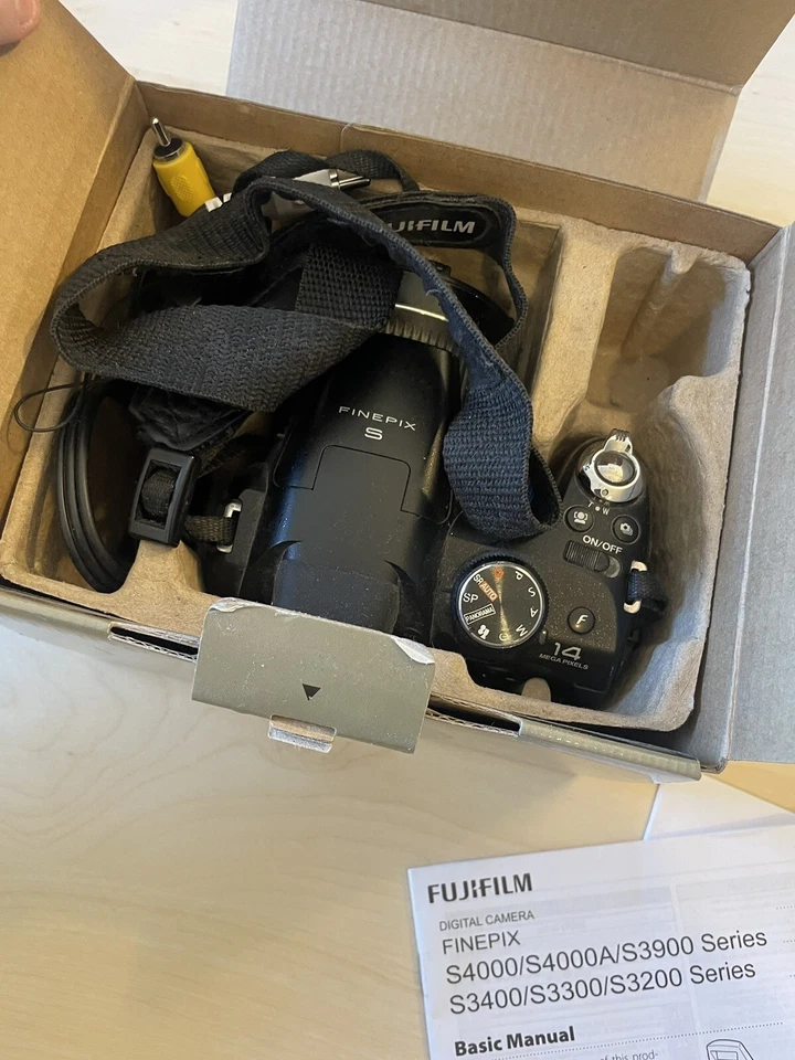 Fujifilm FinePix S3300, photo 4 of 5