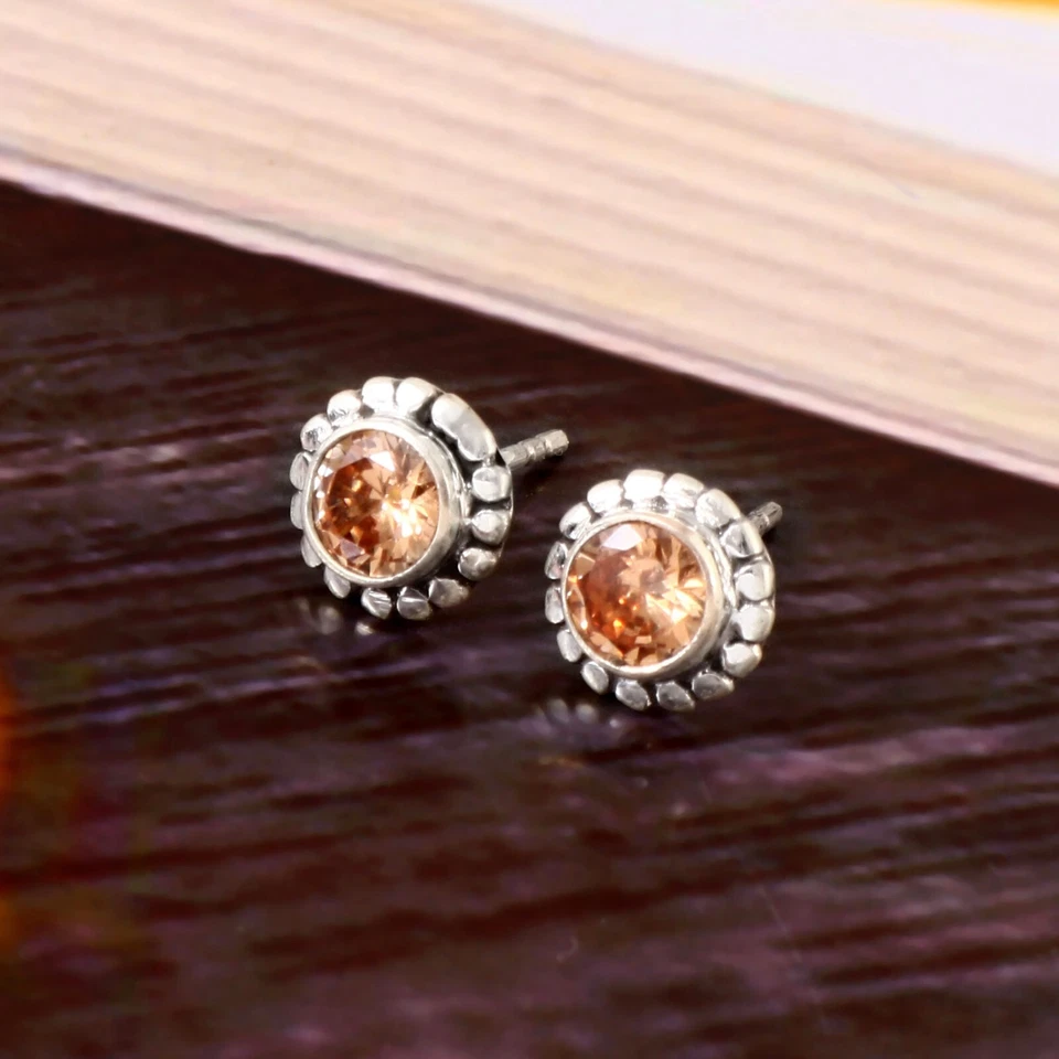 Aretes de circón amarillo natural en plata de ley 925 para mujer hechos a mano Foto 2 de 3