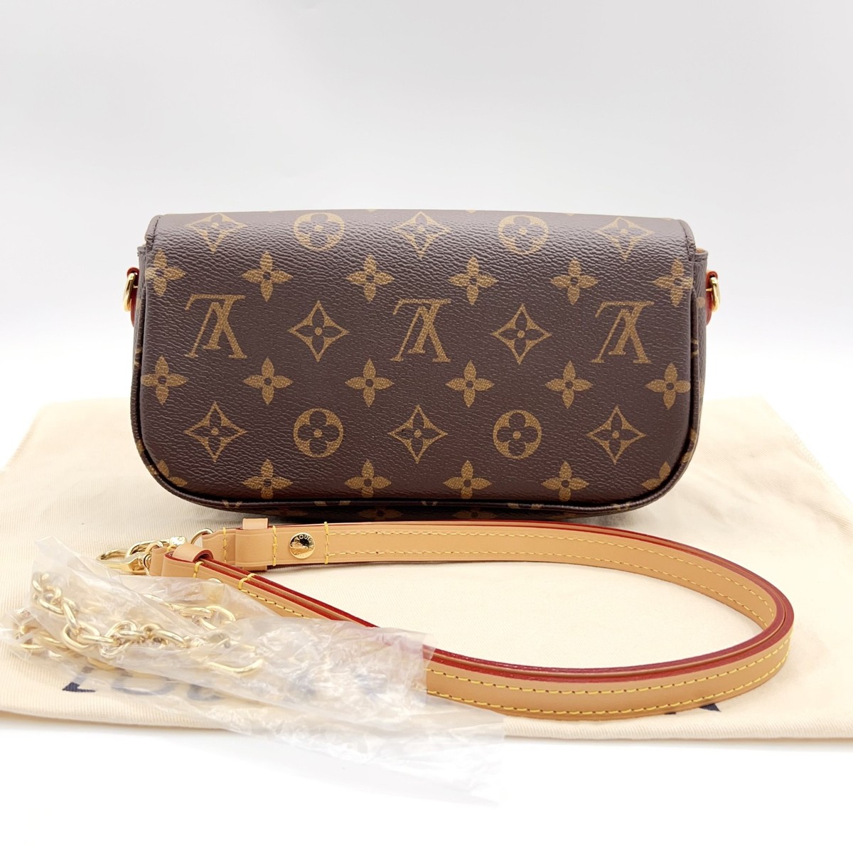 Authentic LOUIS VUITTON Ivy Monogram Wallet Chain Shoulder Bag | eBay