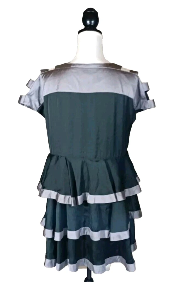 Vestido GO International para mujer 11 negro plateado cóctel con volantes en capas fiesta Foto 3 de 4