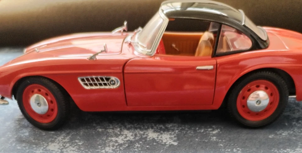 bmw 507 rossa della revel scala 1:18 usata in perfette condizioni senza scatola - Immagine 2 di 4