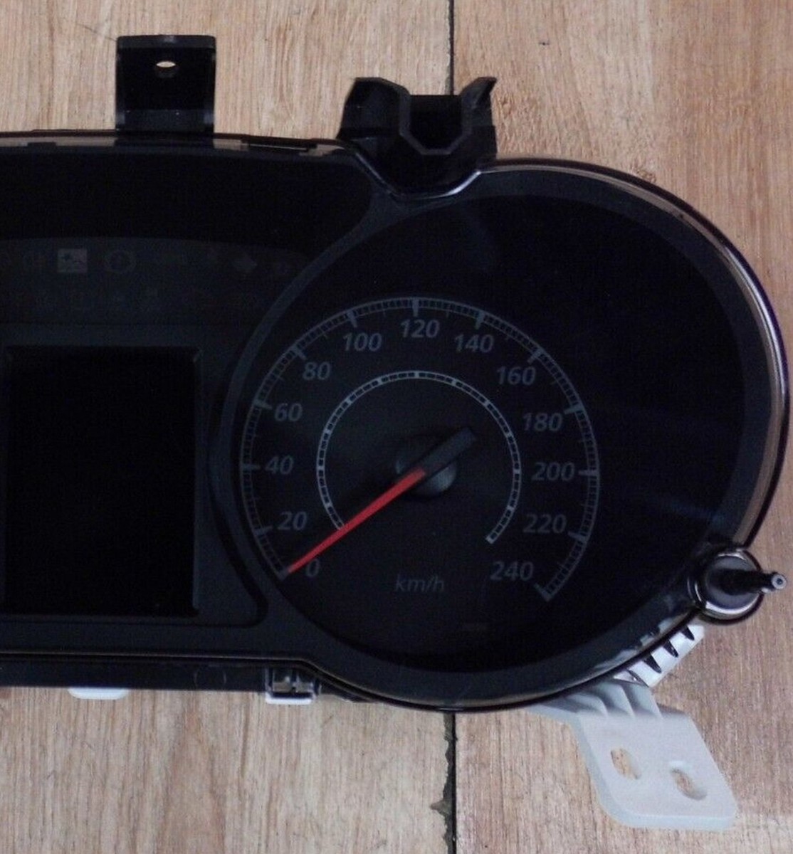 Mitsubishi ASX 2.0 PETROL COLORFUL Tachometer Counter
