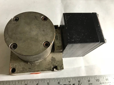 UFM GDN-1-5-G-S-O UNIVERSAL FLOW MONITOR B-H NO 1,GDN-1-5-G-S-O 75V 9-NGT,EO - Image 1 of 4
