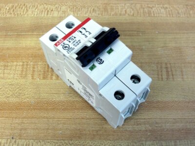 ABB S 202 U K 15 A Circuit Breaker S202UK15A