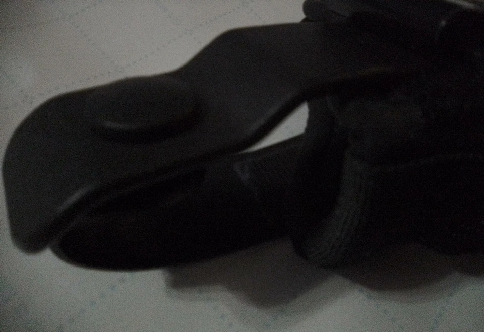 Uncle Mike's Small Framed Sidekick Holster Never Used - Image 4 of 4