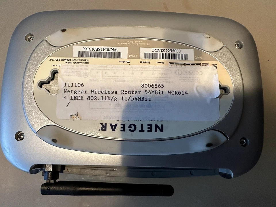 NETGEAR WGR614 54 Mbps 4-Port 100 Mbps Verkabelt Router (WGR614GR) - Bild 3 von 3