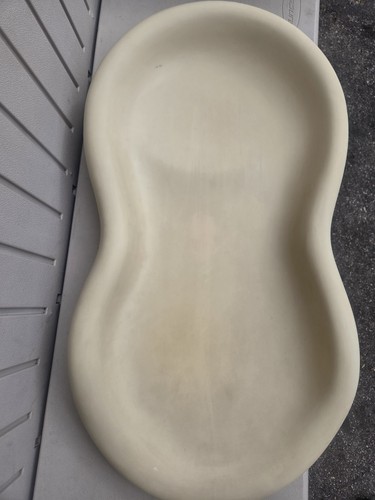 KEEKAROO Peanut Changer Rubber Baby Changing Table Pad, Vanilla, 31”