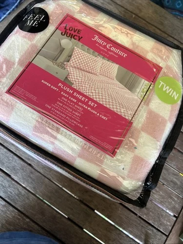 Juicy Couture Plush Twin Bed Sheet Set Checkered Print White Pink 3pc NEW Soft