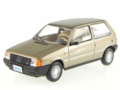 Fiat Uno 1983 champagner diecast model car PRD260 PremiumX 1/43