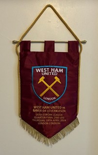 West Ham United v Bayer 04 Leverkusen Europa League Q/F (2) 2024 Pennant Wimpel.