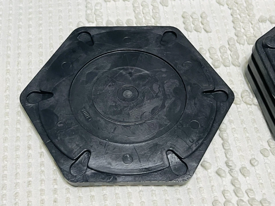 Juego de 4 posavasos Farberware #79310 forma hexagonal vinilo negro o plástico Foto 4 de 4