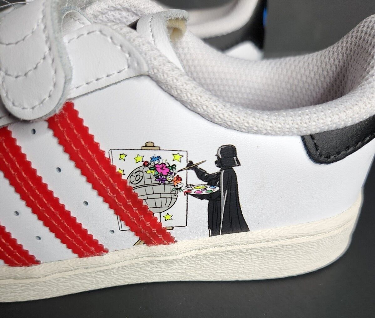 Tênis Adidas Superstar Star Wars Juvenil - FutFanatics