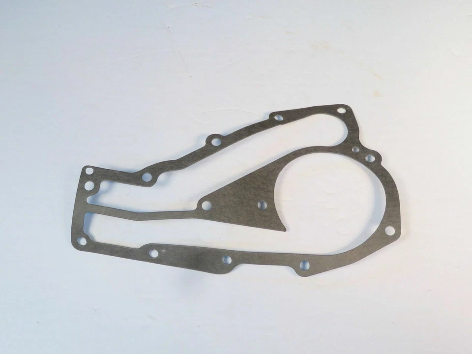 Bomba de agua marca GMB compatible con Renault Alliance 1,4 L y Encore 1,4 L 131-1982 Foto 3 de 3