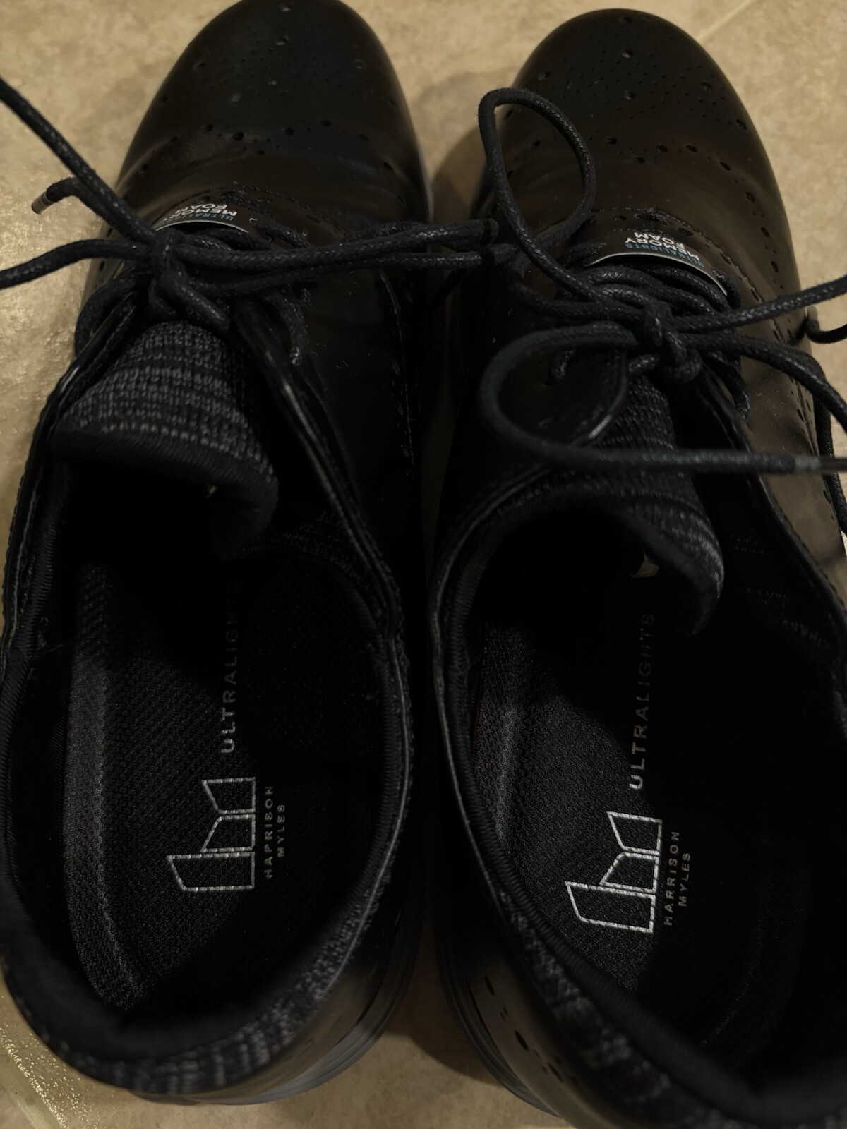 SAOLA Uomo Taglia 10 Apt. 9 mocassini neri eleganti per scarpe. Memory Foam. In ottime condizioni