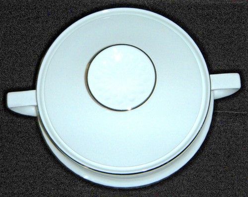Vintage SCHIRNDING BAVARIA SCG54 Embossed White China with Platinum Rim - Picture 57 of 75