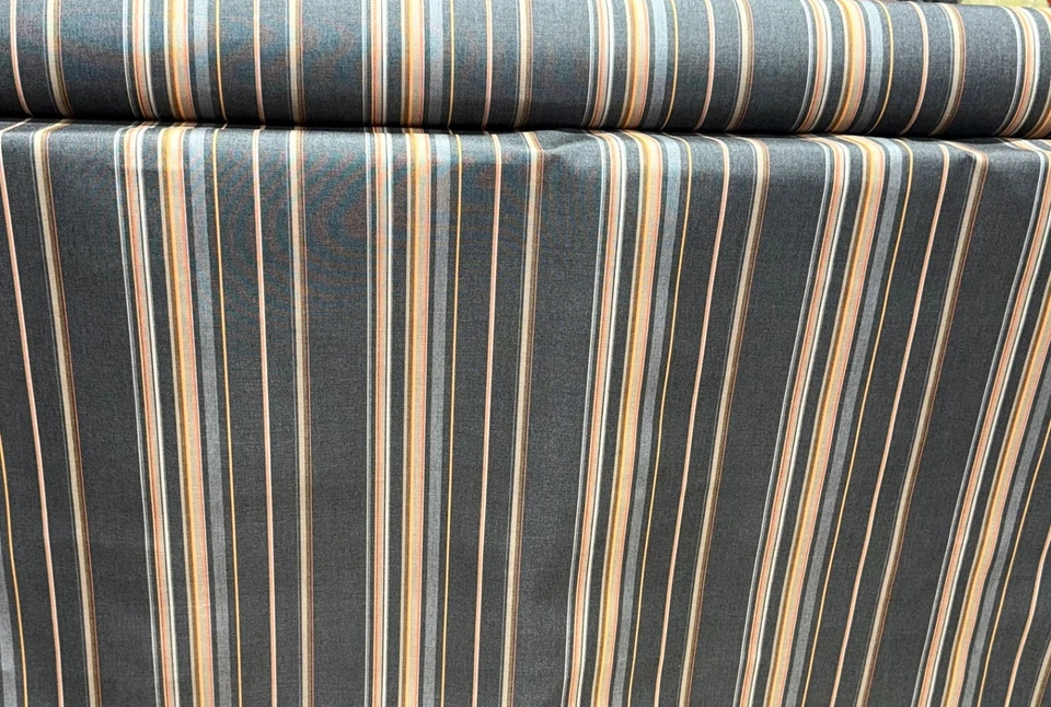 TECIDO PARA ESTOFAMENTO GUARDA-SOL REPELENTE DE ÁGUA E MANCHAS 55" DE LARGURA STANTON GREYSTONE - Imagem 2 de 4