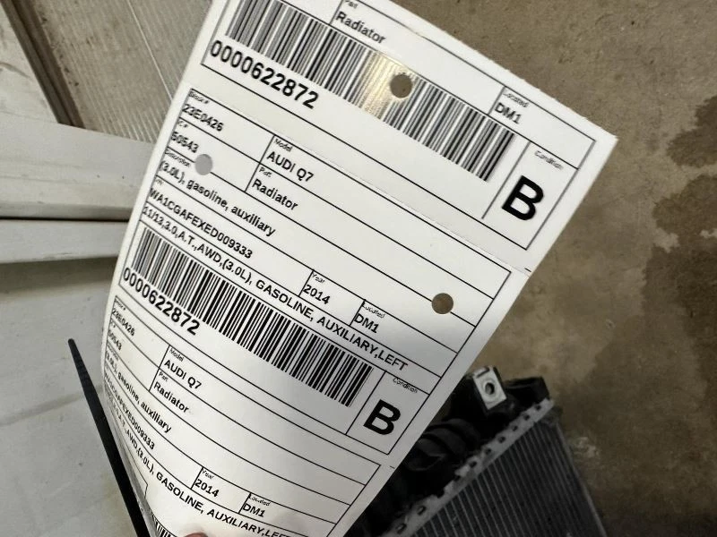 Radiator Auxiliary Fits 11-15 AUDI Q7 1899954 Foto 2 de 4