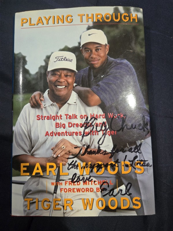 tiger woods /EARL WOODS SIGNED BOOK
