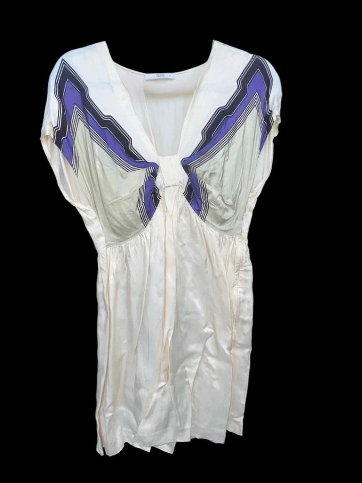 Vestido largo medio vintage de principios de la década de 2000 prada geométrico cuello en V Foto 4 de 4