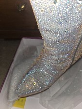 Women s Silver Rhinestone Knee High Boots Pointed Toe Zip US 6.5 New Box