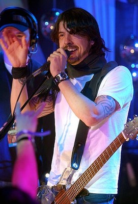 Dave Grohl of the Foo Fighters at MTV's New Year's Pajama Party 20- Old Photo 3